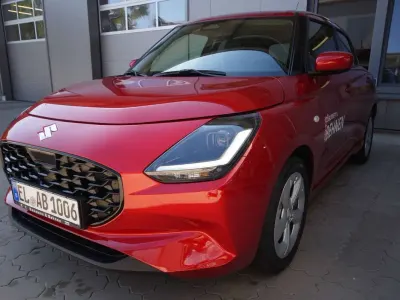 Gebraucht Suzuki Swift Comfort 83 PS (61 kW) 2026 Burning red pearl Kleinwagen