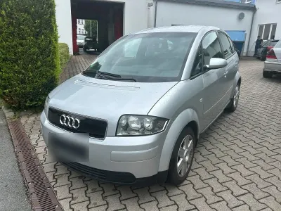 Gebraucht Audi A2 80 PS (58 kW) 2002 Silber Kleinwagen