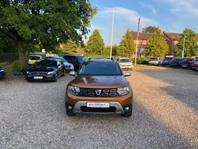 Gebraucht Dacia Duster Journey 131 PS (96 kW) 2019 Gold SUV