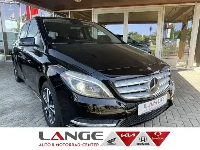 Gebraucht Mercedes B220 184 PS (135 kW) 2014 Schwarz Van / Kleinbus