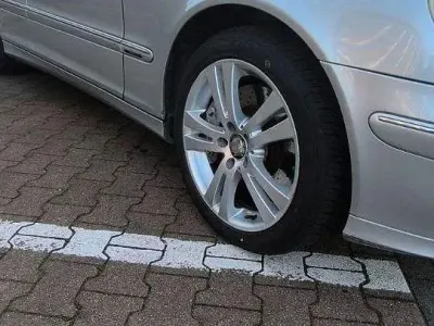 Gebraucht Mercedes C200 Avantgarde 122 PS (89 kW) 2006 Silber Kombi