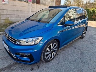 Gebraucht VW Touran Highline 179 PS (131 kW) 2017 Blau Van / Kleinbus