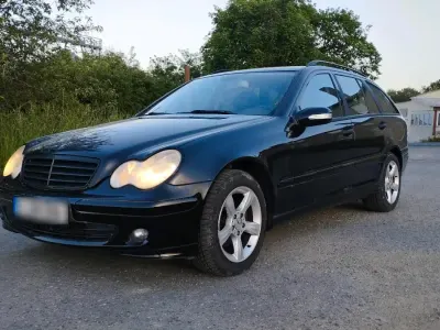 Gebraucht Mercedes C180 143 PS (105 kW) 2006 Schwarz Kombi