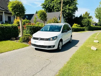 Gebraucht VW Touran Match 140 PS (102 kW) 2012 Weiß Van / Kleinbus