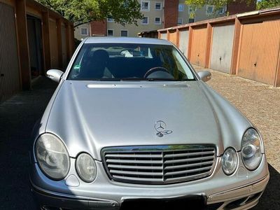Mercedes E240