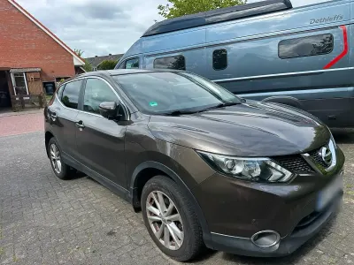 Gebraucht Nissan Qashqai 85 PS (62 kW) 2015 Braun SUV