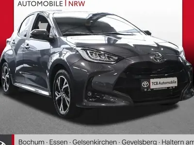 Ny Toyota Yaris Hybrid 116 HK (85 kW) 2025 Grå Sedan