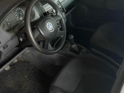 Gebraucht VW Polo 64 PS (47 kW) 2002 Grau Kleinwagen