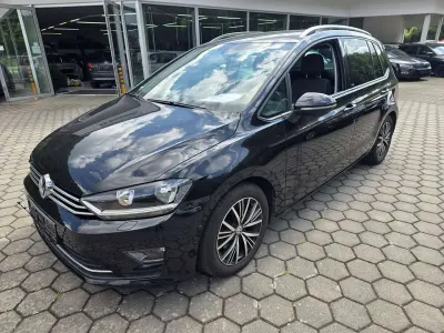 Gebraucht VW Golf VII Allstar 150 PS (110 kW) 2017 Deep black perleffekt Limousine