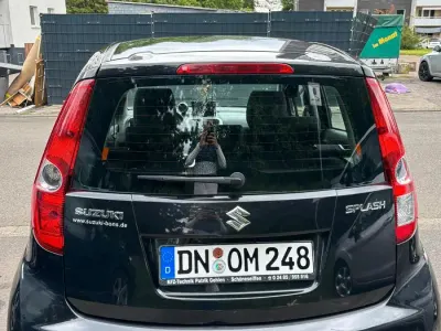 Gebraucht Suzuki Splash 65 PS (47 kW) 2009 Schwarz Kleinwagen