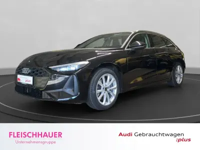 Gebraucht Audi A5 Basis 204 PS (150 kW) 2025 Blau Kombi