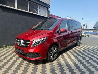 Mercedes V220