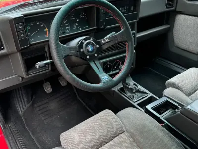 Gebraucht Alfa Romeo 75 148 PS (108 kW) 1989 Rot Limousine
