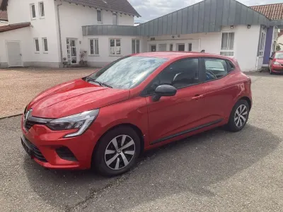 Gebraucht Renault Clio V Equilibre 91 PS (66 kW) 2023 Rot Limousine