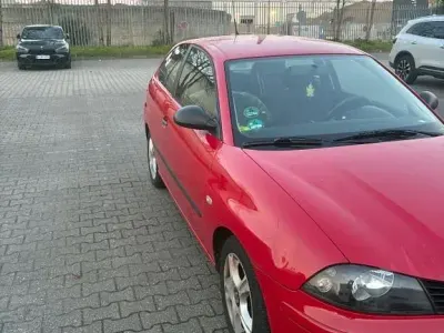 Second-hand Seat Ibiza Fresh 75 CP (55 kW) 2005 Roșu Hatchback