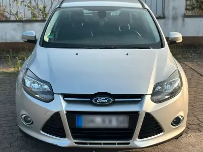 Gebraucht Ford Focus Titanium 140 PS (102 kW) 2012 Silber Kombi