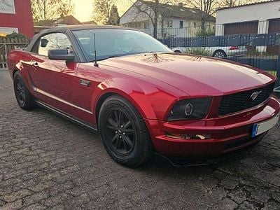 Usata Ford Mustang 205 CV (150 kW) 2005 Rosso Cabrio