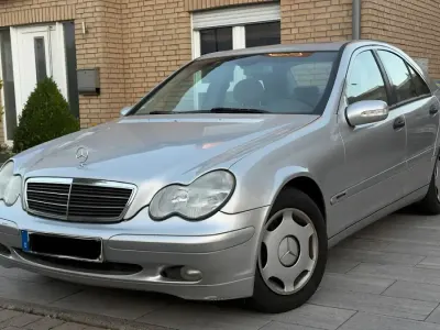 Gebraucht Mercedes C180 Elegance 143 PS (105 kW) 2003 Silber Limousine