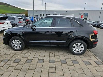 gebraucht Audi Q3 schwarz