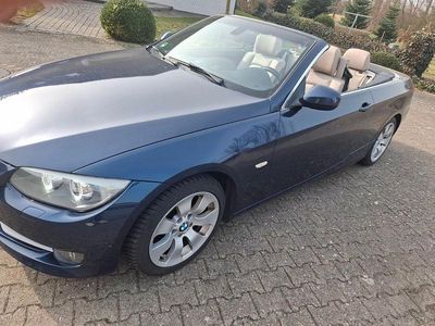 Gebraucht BMW 325 Cabriolet Sport Line 204 PS (150 kW) 2012 Blau Cabrio