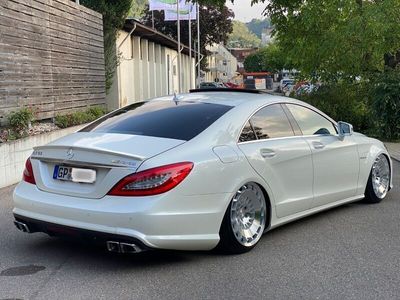 gebraucht Mercedes CLS63 AMG AMG V8 Biturbo W218 | Perlmutweiß | MoPf