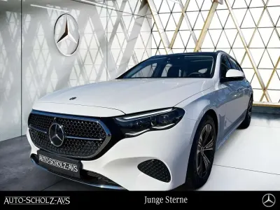 Używany Mercedes E220 Avantgarde 197 KM (144 kW) 2024 Biały Sedan/Limuzyna