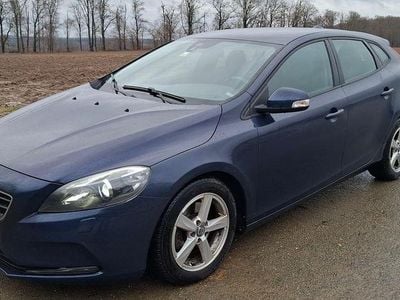 Gebraucht Volvo V40 You! 114 PS (83 kW) 2015 Blau Limousine