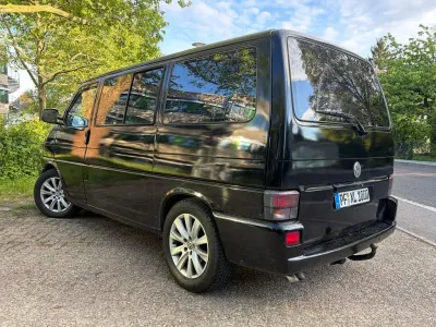 Gebraucht VW Multivan 102 PS (75 kW) 1997 Schwarz Van / Kleinbus