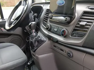 Gebraucht Ford Transit 131 PS (96 kW) 2020 Blau Kombi