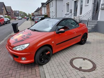 Gebraucht Peugeot 206 CC 106 PS (77 kW) 2004 Orange Cabrio