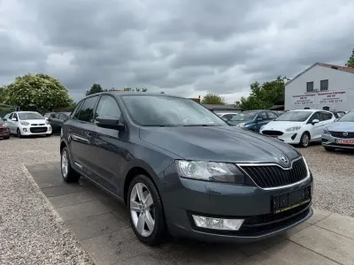 Gebraucht Skoda Rapid Sport 110 PS (80 kW) 2016 Grau Kleinwagen