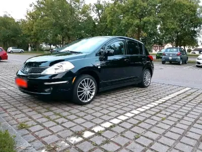 Gebraucht Nissan Tiida 110 PS (80 kW) 2009 Schwarz Limousine