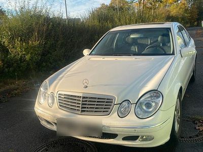 Mercedes E270