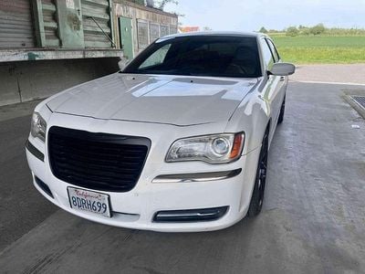 Usata Chrysler 300C 296 CV (217 kW) 2014 Bianco Berlina