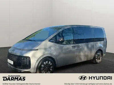 Gebraucht Hyundai Staria Signature 177 PS (130 kW) 2023 Grau Van / Kleinbus