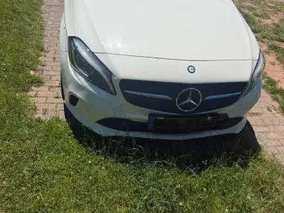 Gebraucht Mercedes A180 2017 Weiß Coupé