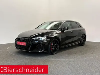 Neu Audi RS3 Sport 400 PS (294 kW) 2026 Schwarz Limousine
