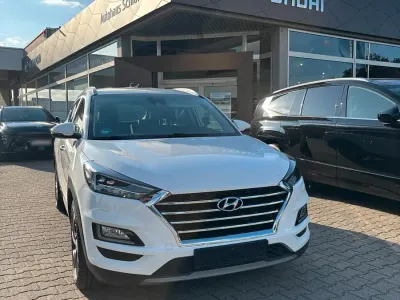 Gebraucht Hyundai Tucson 185 PS (136 kW) 2020 Weiß SUV