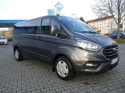 Gebraucht Ford Tourneo Titanium 185 PS (136 kW) 2021 Magnetic Van / Kleinbus