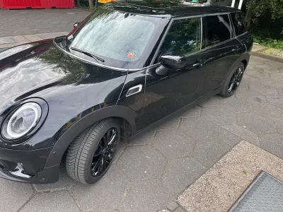 Gebraucht Mini Cooper Clubman 136 PS (100 kW) 2023 Schwarz Kombi