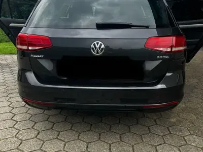 Gebraucht VW Passat Comfortline 150 PS (110 kW) 2017 Grau Kombi