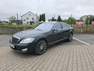 Gebraucht Mercedes S500 387 PS (284 kW) 2006 Schwarz Limousine
