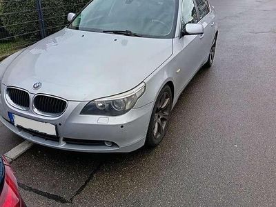 BMW 525