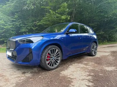 Gebraucht BMW iX1 M Sport 150 kW (204 PS) 2025 Blau SUV