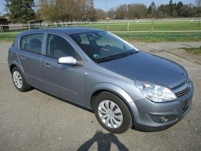 Gebraucht Opel Astra 116 PS (85 kW) 2008 Blau Limousine