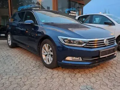 Gebraucht VW Passat R-line 150 PS (110 kW) 2018 Blau Limousine