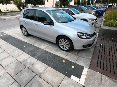 Grau Gebraucht 2011 VW Golf Limousine | 7.950 € (Teuer)