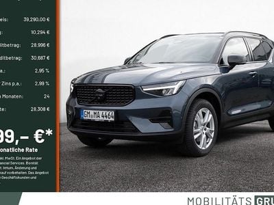 Neu Volvo XC40 Plus 163 PS (119 kW) 2025 Blau SUV