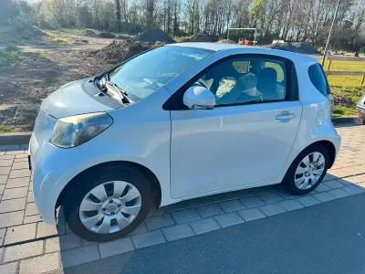 Brugt Toyota iQ 98 HK (72 kW) 2011 Hvid Hatchback