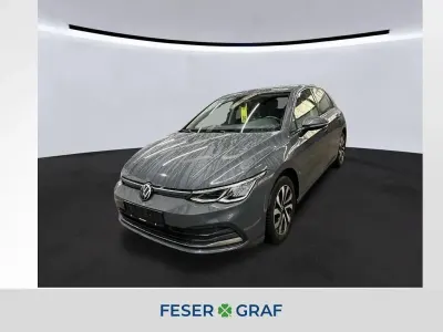 Gebraucht VW Golf VII Life 150 PS (110 kW) 2021 Delfingrau metallic Kleinwagen
